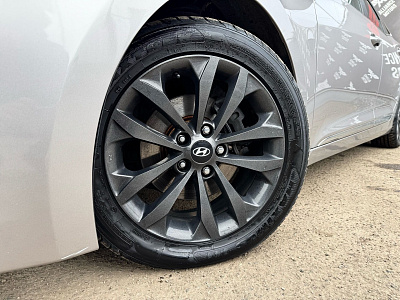 Hyundai Grandeur, V 2012