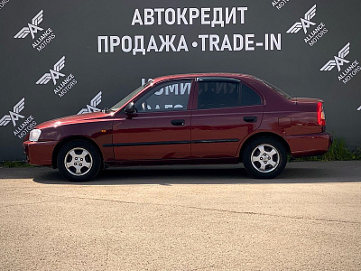 Hyundai Accent, II 2010