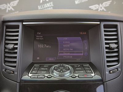 Infiniti QX70 2013