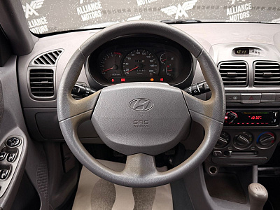 Hyundai Accent, II 2011