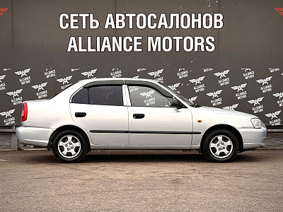 Hyundai Accent, II 2011