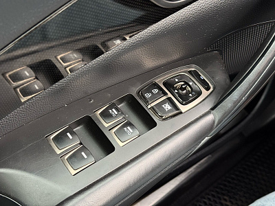 Hyundai Grandeur, V 2012