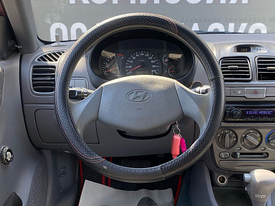 Hyundai Accent, II 2010