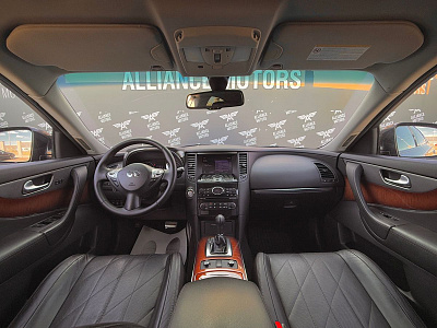 Infiniti QX70 2013