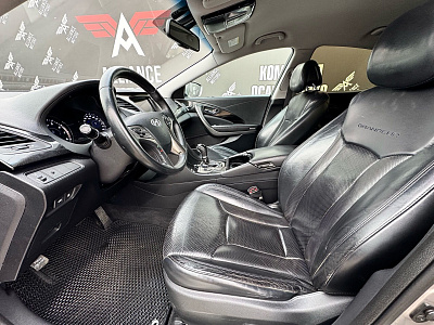 Hyundai Grandeur, V 2012
