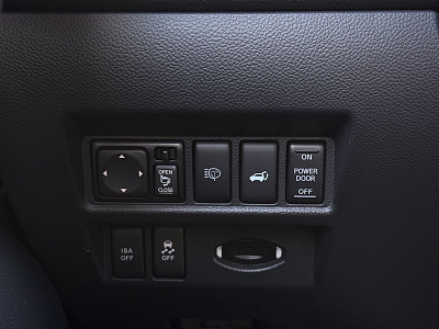 Infiniti QX70 2013