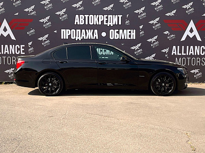 BMW 7 серии, V (F01/F02/F04) 2011