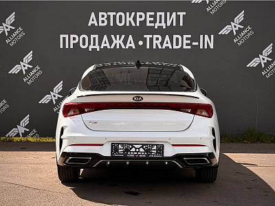 Kia K5, III 2021