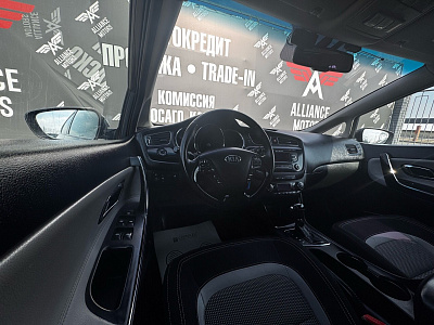 Kia Ceed, II 2012