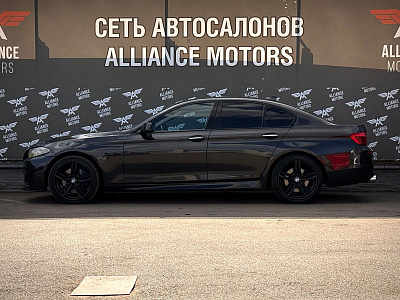 BMW 5 серии, VI (F10/F11/F07) 2011