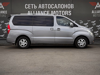 Hyundai Grand Starex, I 2012