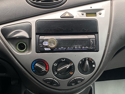 Ford Focus, I Рестайлинг 2003
