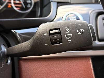 BMW 5 серии, VI (F10/F11/F07) 2011