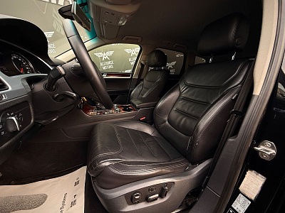 Volkswagen Touareg, II 2013