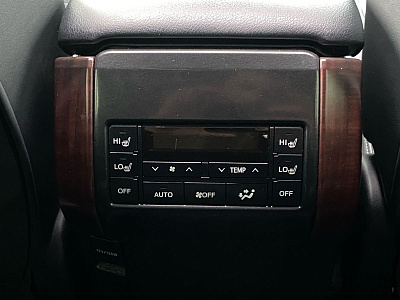 Toyota Land Cruiser Prado, 150 Series Рестайлинг 1 2015