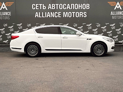 Kia Quoris, I 2013