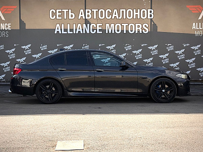BMW 5 серии, VI (F10/F11/F07) 2011