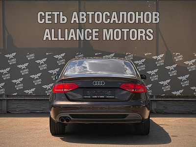 Audi A4, IV (B8) 2011