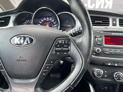 Kia Ceed, II 2015