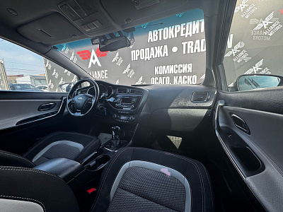Kia Ceed, II 2012