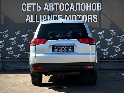 Mitsubishi Pajero Sport, II Рестайлинг 2014