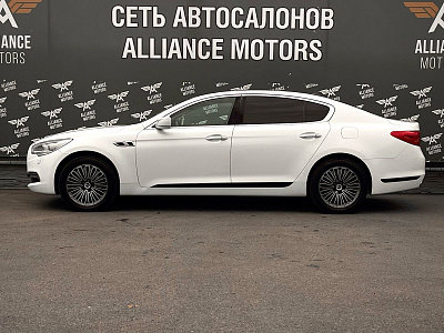 Kia Quoris, I 2013