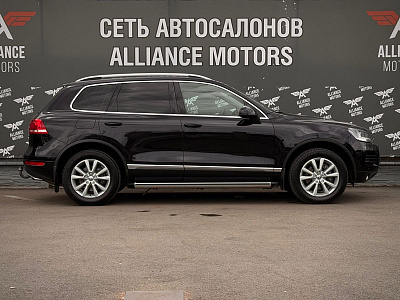 Volkswagen Touareg, II 2011