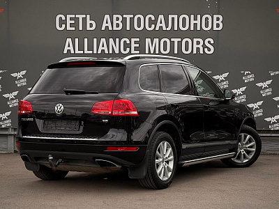 Volkswagen Touareg, II 2011