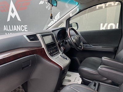 Toyota Alphard, II 2013