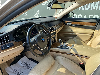 BMW 7 серии, V (F01/F02/F04) 2012