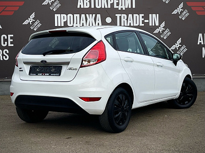 Ford Fiesta, Mk6 Рестайлинг 2013