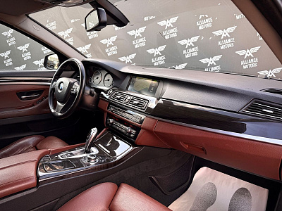 BMW 5 серии, VI (F10/F11/F07) 2011