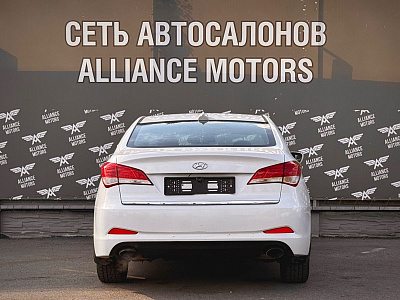 Hyundai i40, I 2013