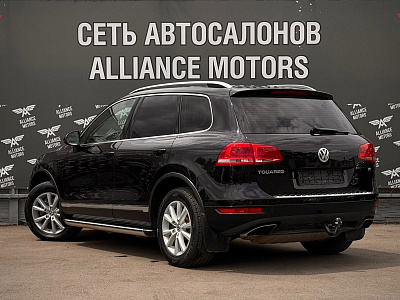 Volkswagen Touareg, II 2011