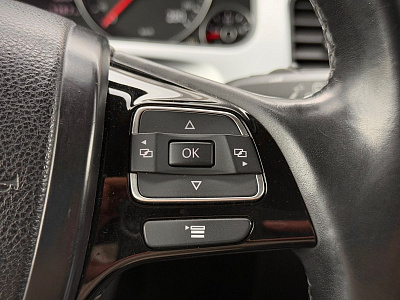 Volkswagen Touareg, II 2011