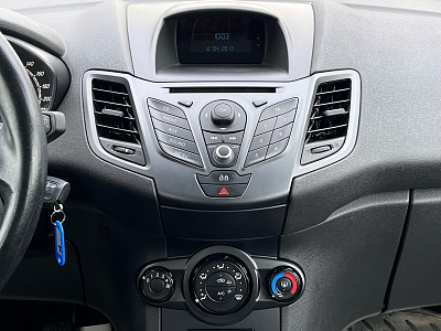 Ford Fiesta, Mk6 Рестайлинг 2013