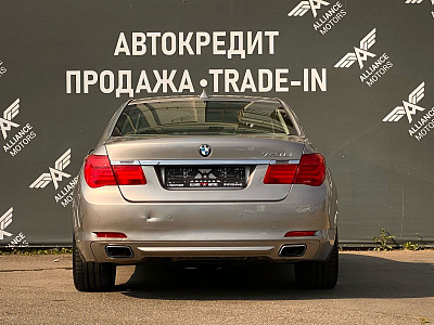 BMW 7 серии, V (F01/F02/F04) 2012