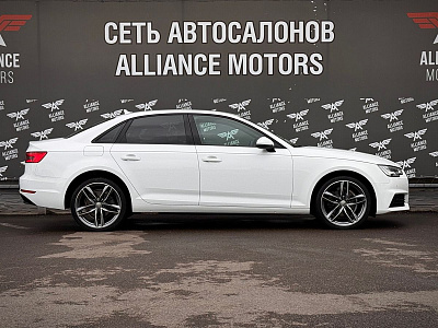 Audi A4, V (B9) 2017