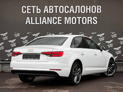 Audi A4, V (B9) 2017