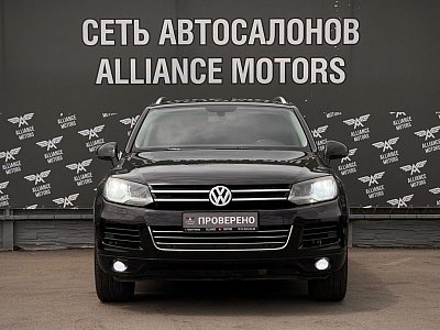 Volkswagen Touareg, II 2011
