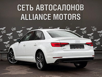 Audi A4, V (B9) 2017