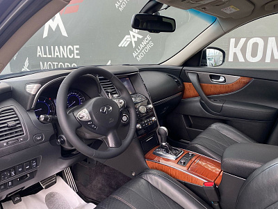 Infiniti QX70 2014