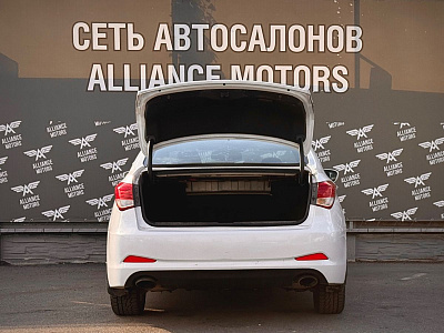 Hyundai i40, I 2013