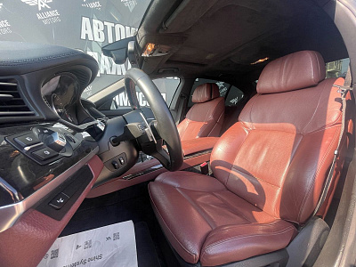 BMW 7 серии, V (F01/F02/F04) 2011