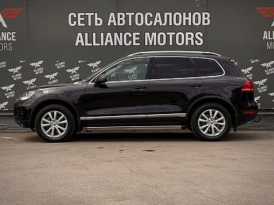 Volkswagen Touareg, II 2011