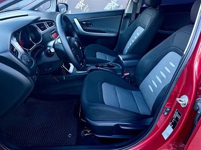 Kia Ceed, II 2012