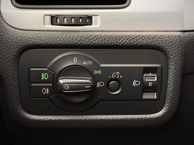 Volkswagen Touareg, II 2011