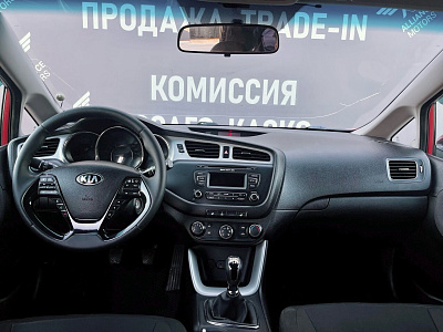 Kia Ceed, II 2012