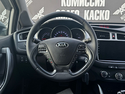 Kia Ceed, II 2015