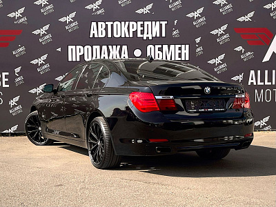 BMW 7 серии, V (F01/F02/F04) 2011